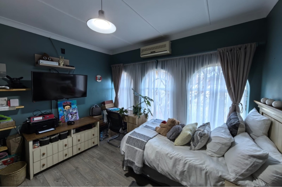 4 Bedroom Property for Sale in Hillcrest Northern Cape